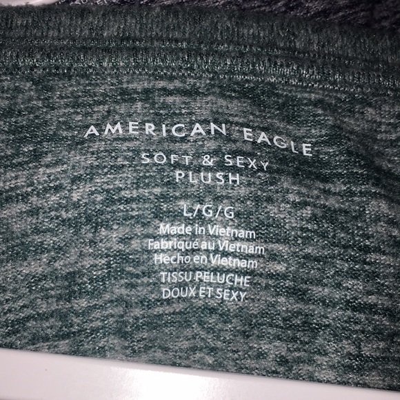 Green v-neck sweater - Picture 2 of 2